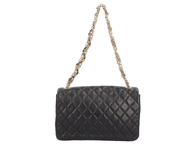 Borsa a tracolla Chanel Matelassé in pelle nera - vista 3