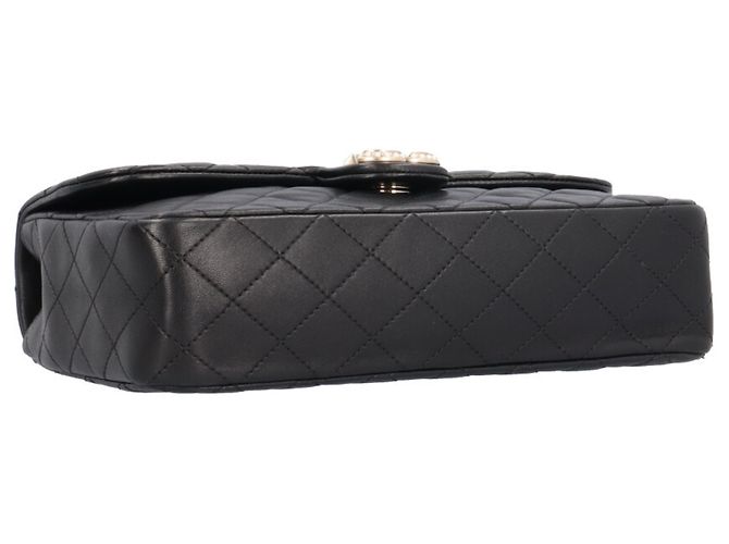 Borsa a tracolla Chanel Matelassé in pelle nera - vista 6