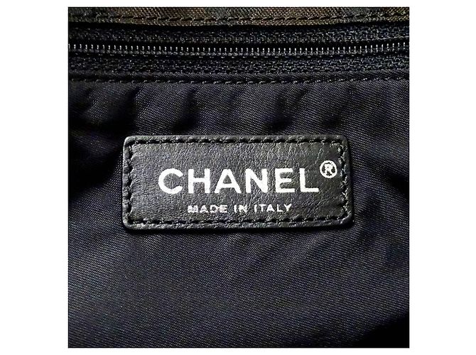 Borsa a tracolla/messenger Chanel in nylon marrone scuro - vista 6