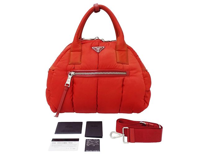 Borsa a mano Prada in nylon rosso - vista 6