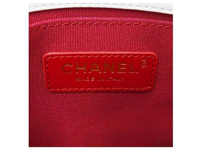 Timeless Bolsa de ombro Chanel em couro branco - vista 6