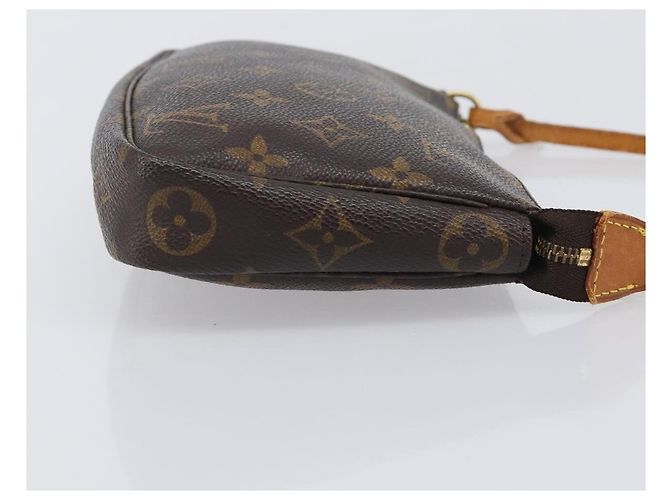Louis Vuitton Pochette Accessoires Monogram Canvas Medium - vista 3