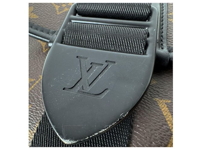 Bolsa de Ombro Louis Vuitton Monogram Macassar - vista 11