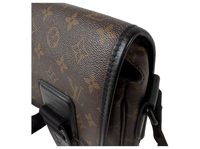 Bolsa de Ombro Louis Vuitton Monogram Macassar - vista 6