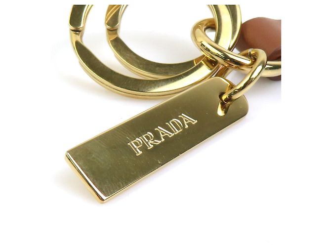 Portachiavi Prada Charm in pelle marrone e metallo dorato - vista 9
