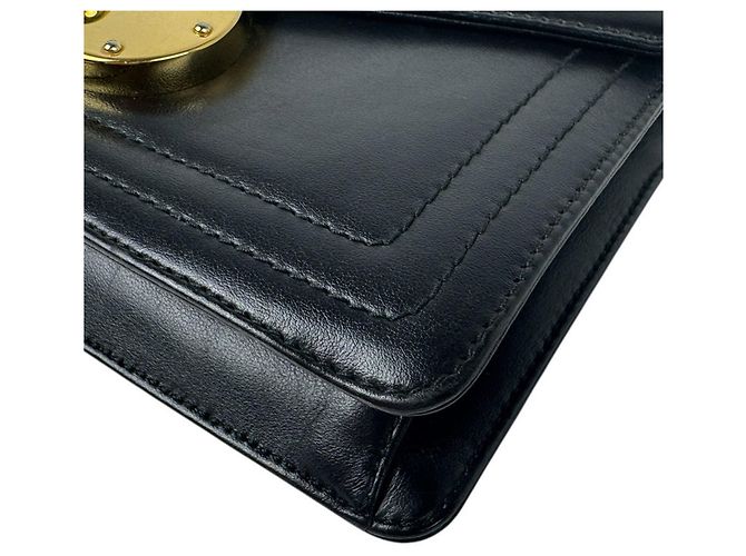 Prada Schultertasche aus schwarzem Leder - Ansicht 8