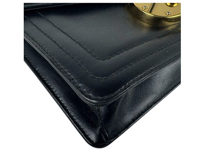 Prada Schultertasche aus schwarzem Leder - Ansicht 9