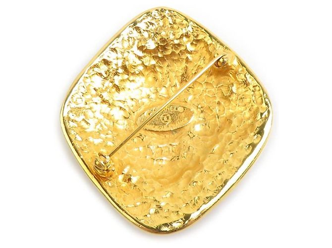 Broche Chanel em metal dourado - vista 5
