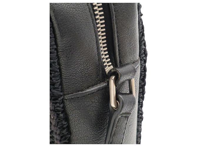 Bolso Lou Camera Bag Yves Saint Laurent - vista 9