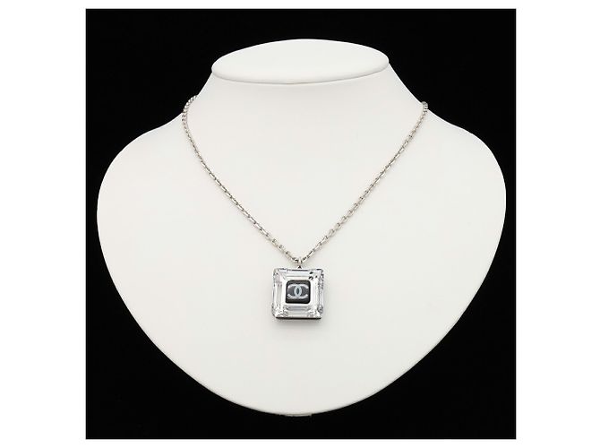 Colgante de Collar Cubo Cuadrado CHANEL Coco Mark - vista 8