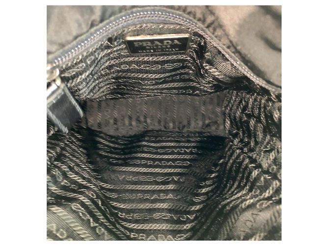 Borsa a tracolla PRADA in Tessuto con placca logo triangolare - vista 9