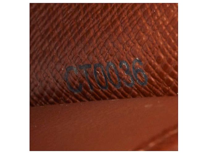 Louis Vuitton Multicle 6 Key Holder M62630 - vista 7