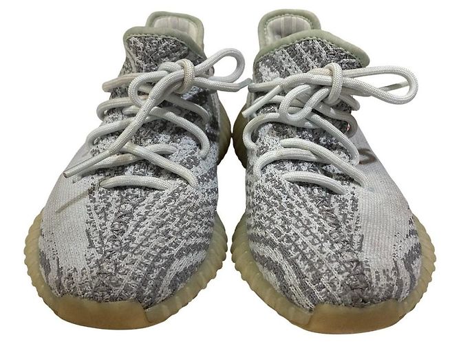 Autre Marque Sneakers adidas YEEZY Boost 350 V2 - vista 3