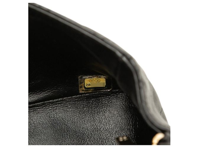 Borsa a tracolla Chanel Matelassé Coco Mark Chain - vista 6