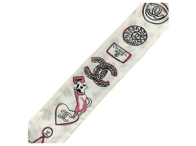 Pañuelo de seda Chanel Coco Mark con estampado de perro - vista 2