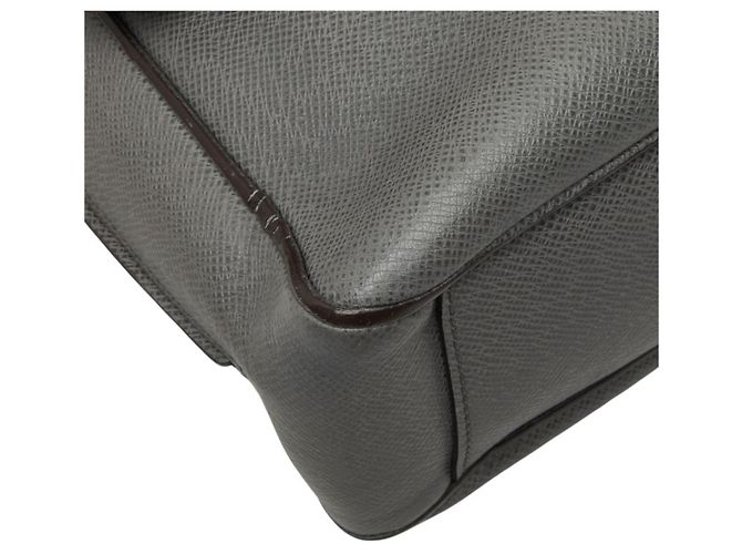 Bolsa de Ombro Louis Vuitton Taiga Roman MM - vista 5