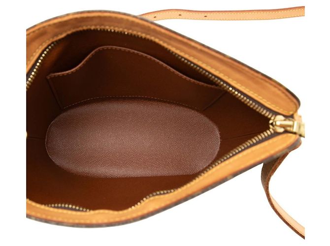 Bolso bandolera Louis Vuitton Monogram Druot - vista 4