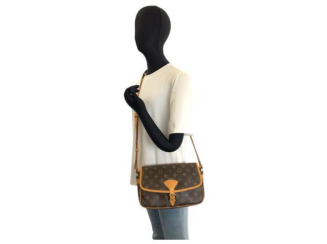 Louis Vuitton Monogram Sologne Shoulder Bag - view 7