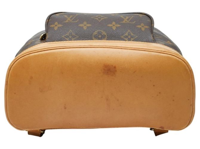 Mochila Louis Vuitton Monogram Montsouris MM - vista 3