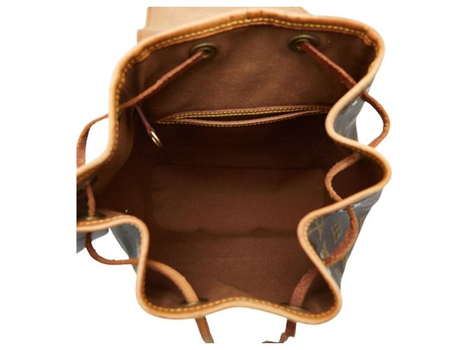 Mochila Louis Vuitton Monogram Montsouris MM - vista 6