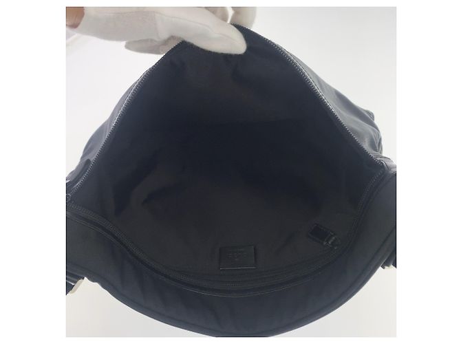 Borsa a tracolla Gucci da uomo in tela nera - vista 9