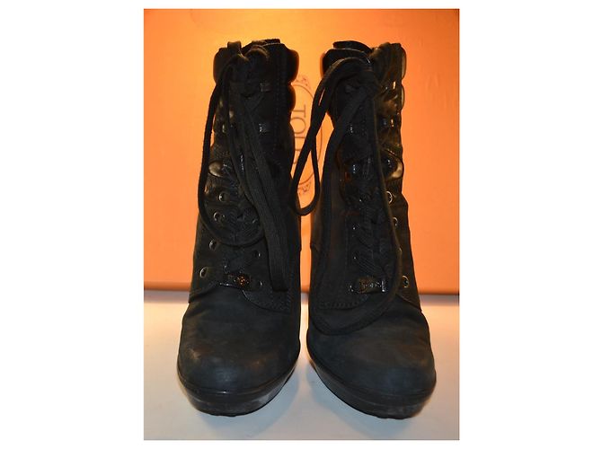 Tod's Schwarze Leder-Schnürstiefeletten mit Absatz - Ansicht 3