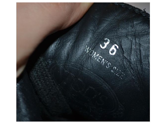 Tod's Schwarze Leder-Schnürstiefeletten mit Absatz - Ansicht 7