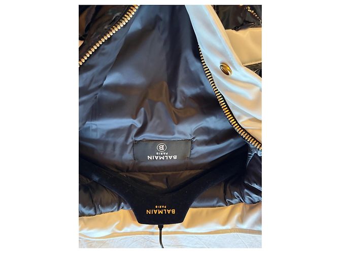 Colete acolchoado Balmain com cinto de couro envernizado e couro em preto e branco - vista 5