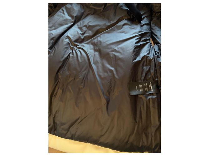 Colete acolchoado Balmain com cinto de couro envernizado e couro em preto e branco - vista 8