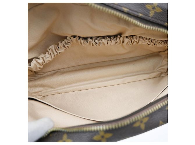 Louis Vuitton Trousse Toilette Monogram Canvas 28 - vue 5