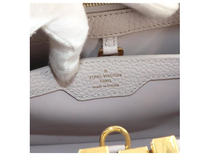 Bolsa Louis Vuitton Capucines BB - vista 8