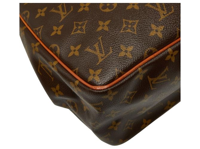 Louis Vuitton Monogram Batignolles Vertical Tote Bag - view 7