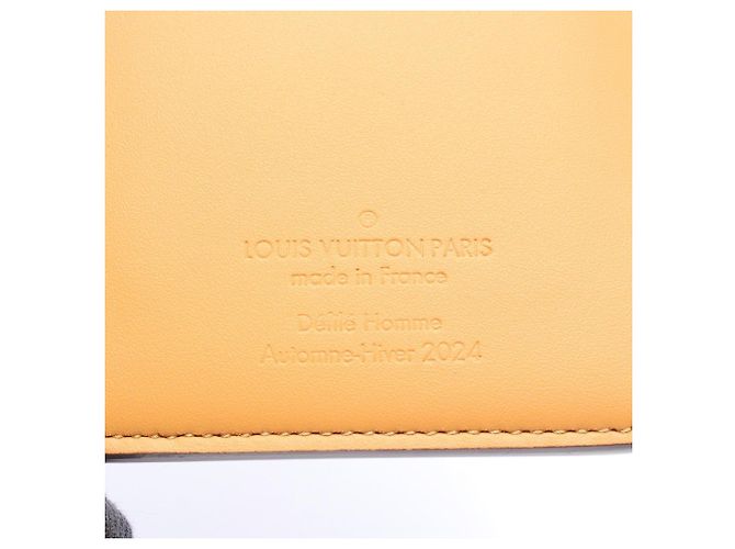 Louis Vuitton Portefeuille Brazza NM Bi-fold Long Wallet - view 4