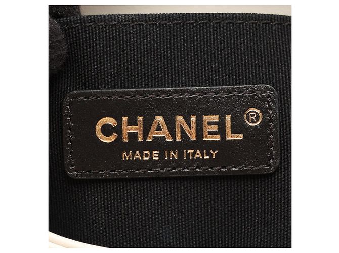 Sac à épaule Chanel Matelassé avec fausses perles - vue 4