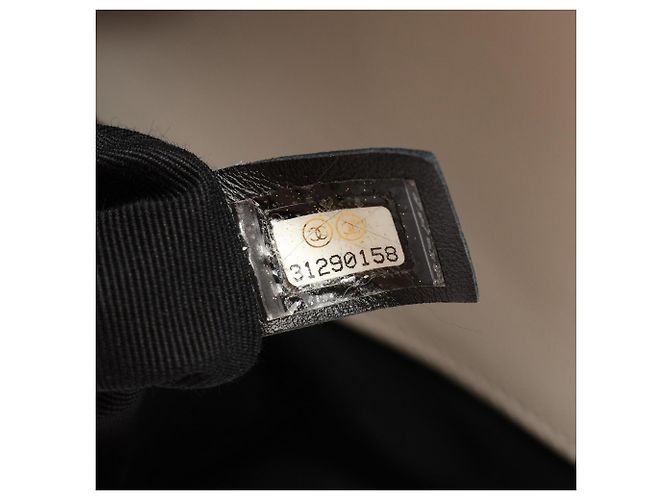 Sac à épaule Chanel Matelassé avec fausses perles - vue 5