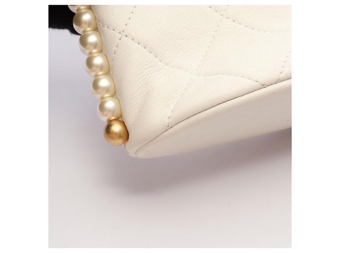 Sac à épaule Chanel Matelassé avec fausses perles - vue 6