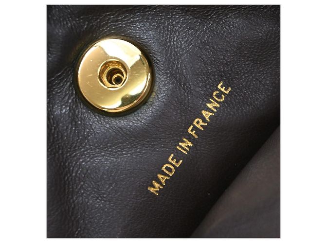 Chanel Duma Drawstring Quilted Leather Small - vista 6