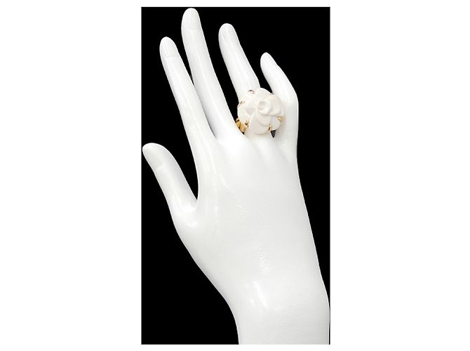 Anillo Chanel Camélia en oro amarillo - vista 7