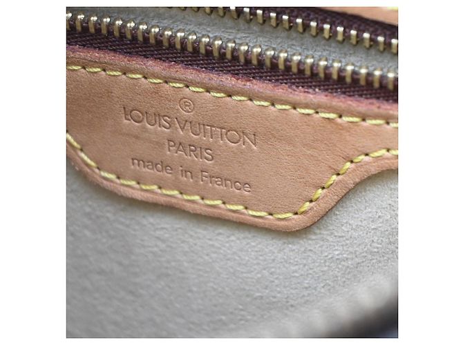 Louis Vuitton Looping Monogram Canvas MM - view 6