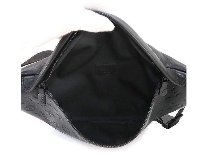 Louis Vuitton Monogram Shadow Discovery Bumbag PM - vista 7