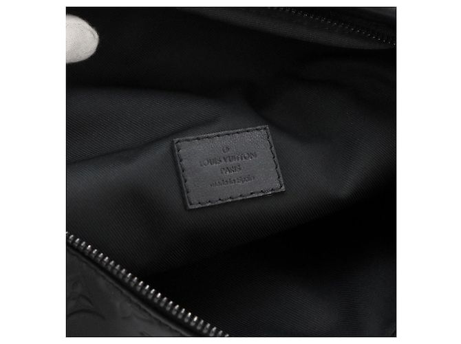 Louis Vuitton Monogram Shadow Discovery Bumbag PM - vista 8