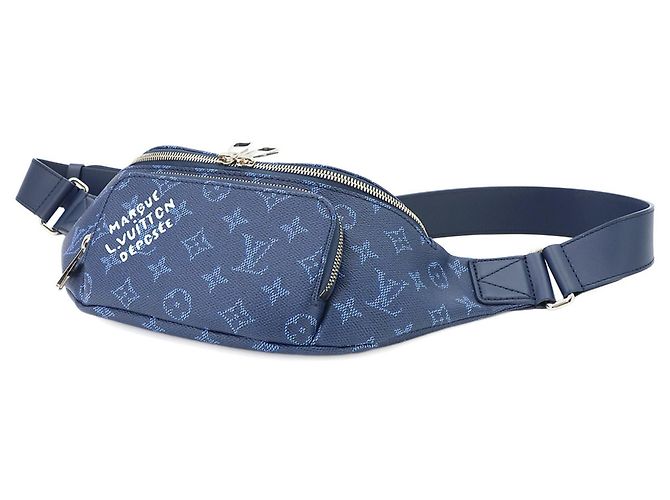 Louis Vuitton Monogram Heritage Rush Bumbag - view 4