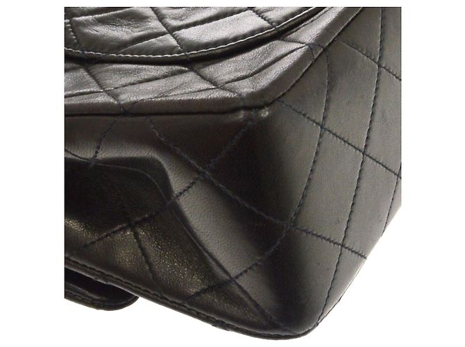 Chanel Classic Timeless Double Flap Quilted Lambskin Small - vista 4