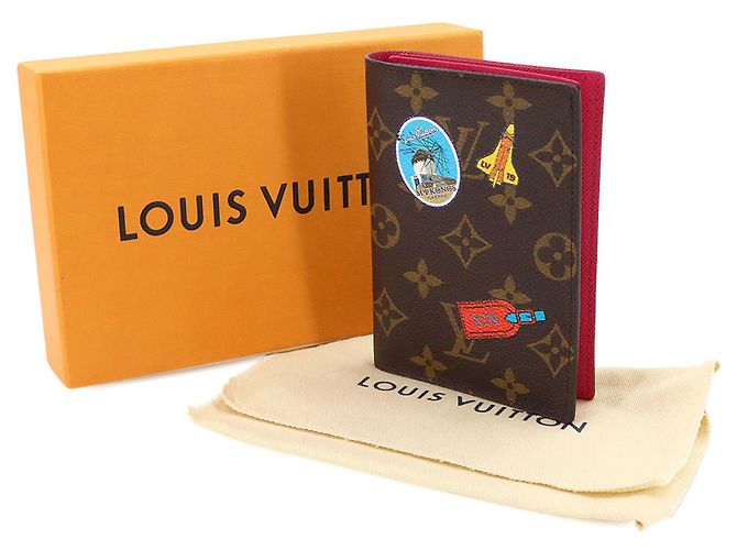 Capa de Passaporte Louis Vuitton Monogram - vista 2