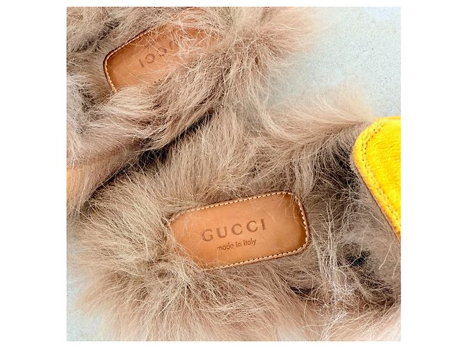 Gucci Princetown Mules in velluto ricamate UFO - vista 8