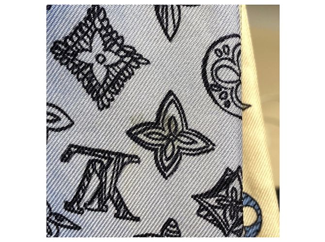Foulard Louis Vuitton Bandeau Up and Away - vista 12