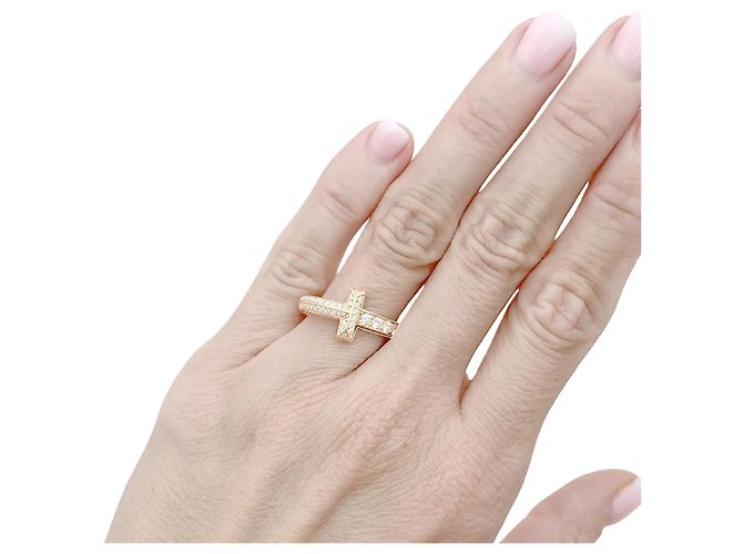 Anello Tiffany & Co, « Tiffany T », oro rosa e diamanti. - vista 6