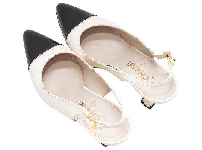 Décolleté slingback a punta Chanel Vintage Bianco & Nero Taglia 37 - vista 3