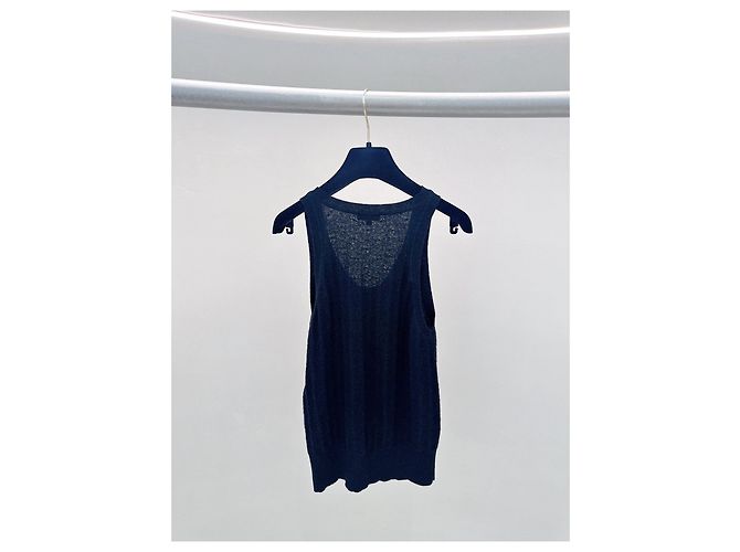 Colete de malha Chanel em cashmere preto com fivela de coração - vista 2