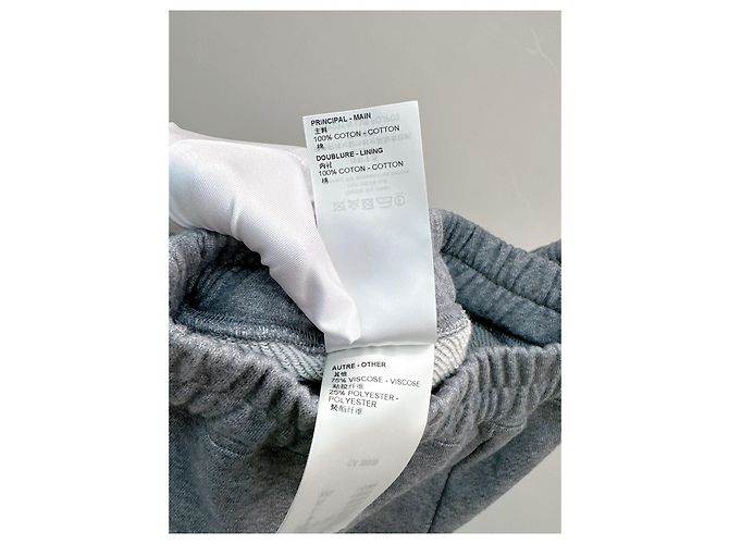Louis Vuitton Sportshorts aus Baumwolle in Grau - Ansicht 6